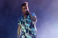 Jacoby Shaddix from the band Papa Roach, live at BB&T Pavillion.